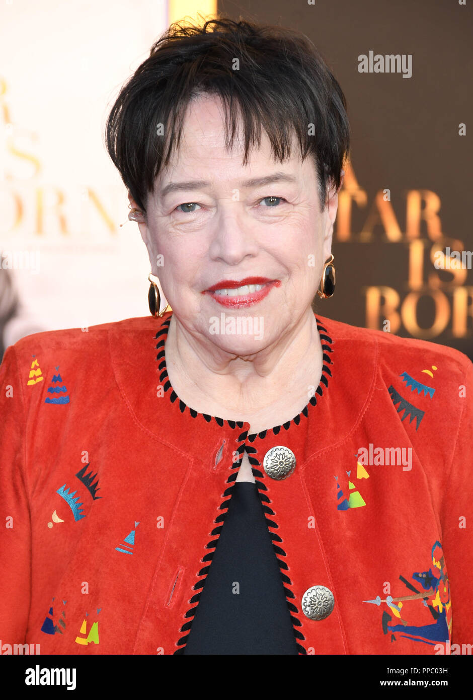 Los Angeles, CA, Stati Uniti d'America. 24Sep, 2018. 24 Settembre 2018 - Los Angeles, California - Kathy Bates. ''È nata una stella " Los Angeles Premiere detenute presso lo Shrine Auditorium. Photo credit: Birdie Thompson/AdMedia Credito: Birdie Thompson/AdMedia/ZUMA filo/Alamy Live News Foto Stock