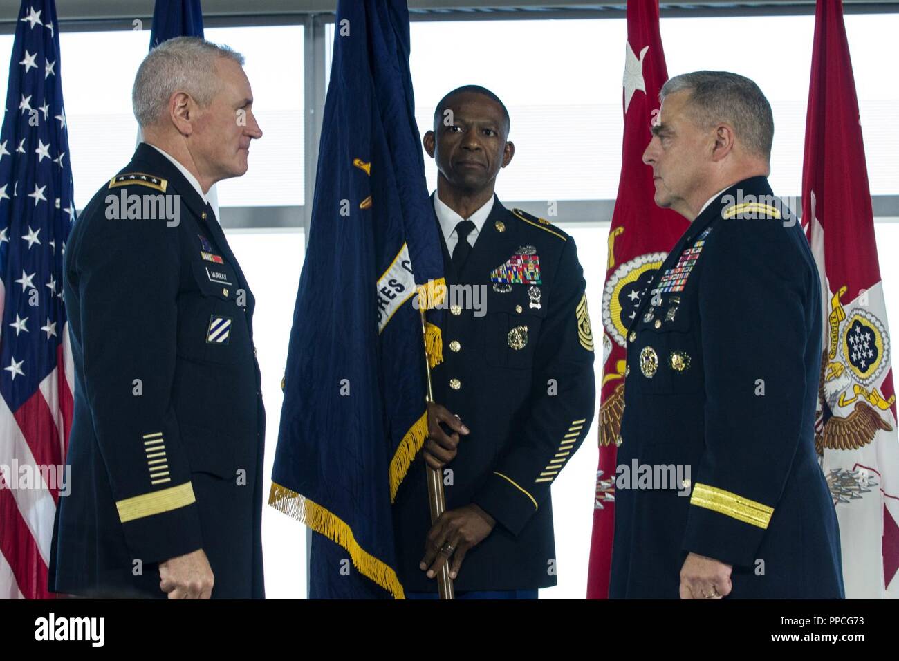 La US Army Futures attivazione comando cerimonia ha avuto luogo il 24 agosto 2018 ad Austin, TX. Tra i presenti sono stati Texas Governor Greg Abate, Gen. Mark A. Milley, US Army capo del personale e il comando Sgt. Il Mag. Michael A. Crosby, senior arruolato consigliere di III Corps. Foto Stock