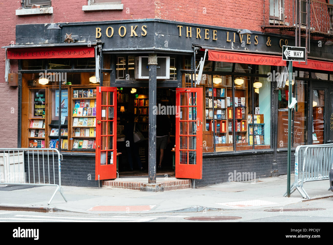 La città di New York, Stati Uniti d'America - 22 Giugno 2018: tre vite e Co bookstore in Greenwich Village. Vista esterna Foto Stock