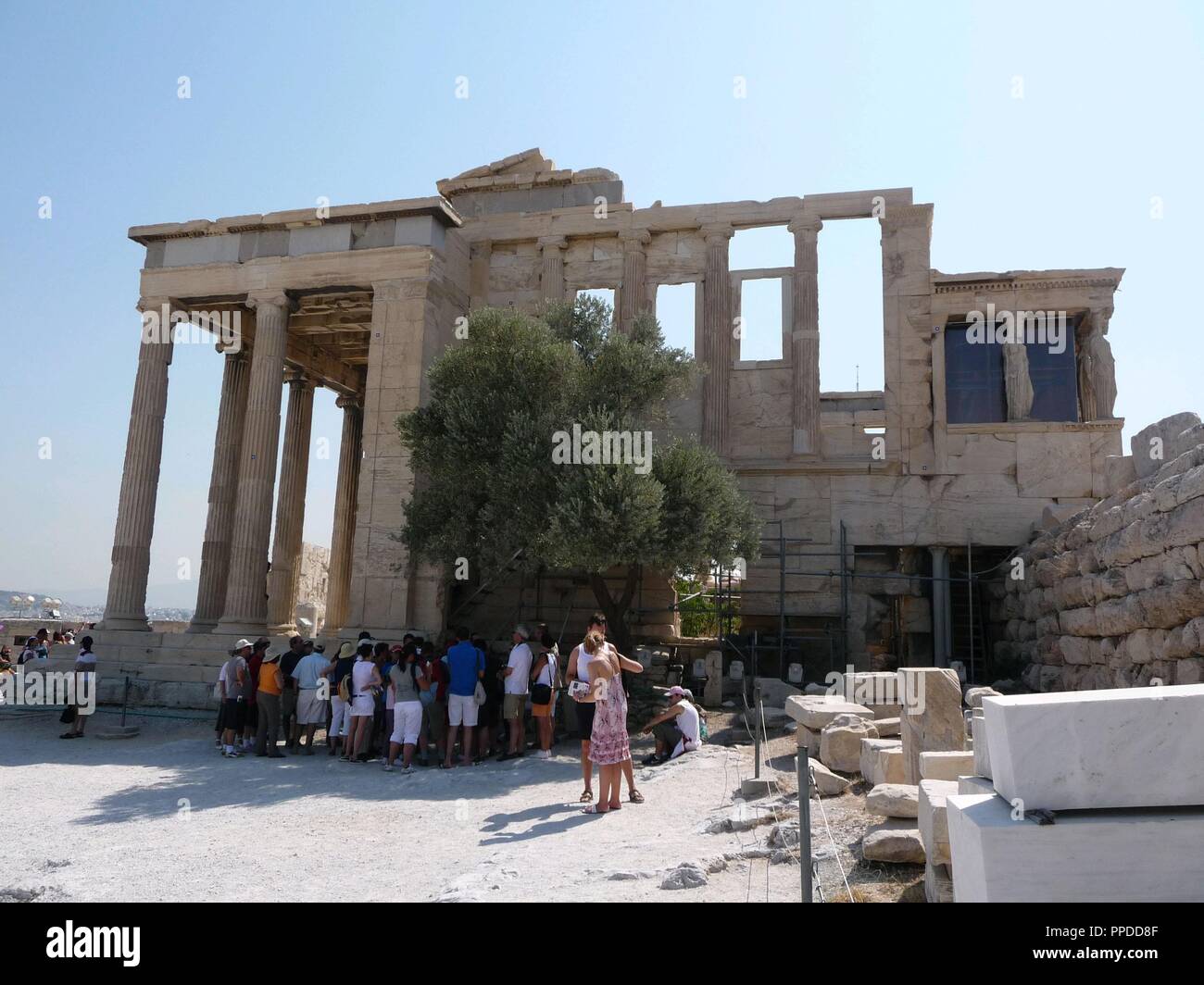 ERECTEION - ORDEN JONICO - SIGLO V AC. Autore: MNESICLE SIGLO V AC. Posizione: l'Acropoli. Atene. La Grecia. Foto Stock