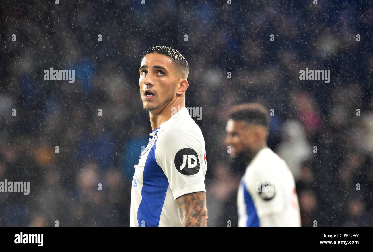 Anthony Knockaert di Brighton durante la partita della Premier League tra Brighton e Hove Albion e Tottenham Hotspur all'American Express Community Stadium , Brighton , 22 settembre 2018 Foto Simon Dack / Telephoto Images. Solo per uso editoriale. Nessun merchandising. Per le immagini di calcio si applicano le restrizioni di fa e Premier League inc. Nessun utilizzo di Internet/cellulare senza licenza FAPL - per i dettagli contattare Football Dataco Foto Stock