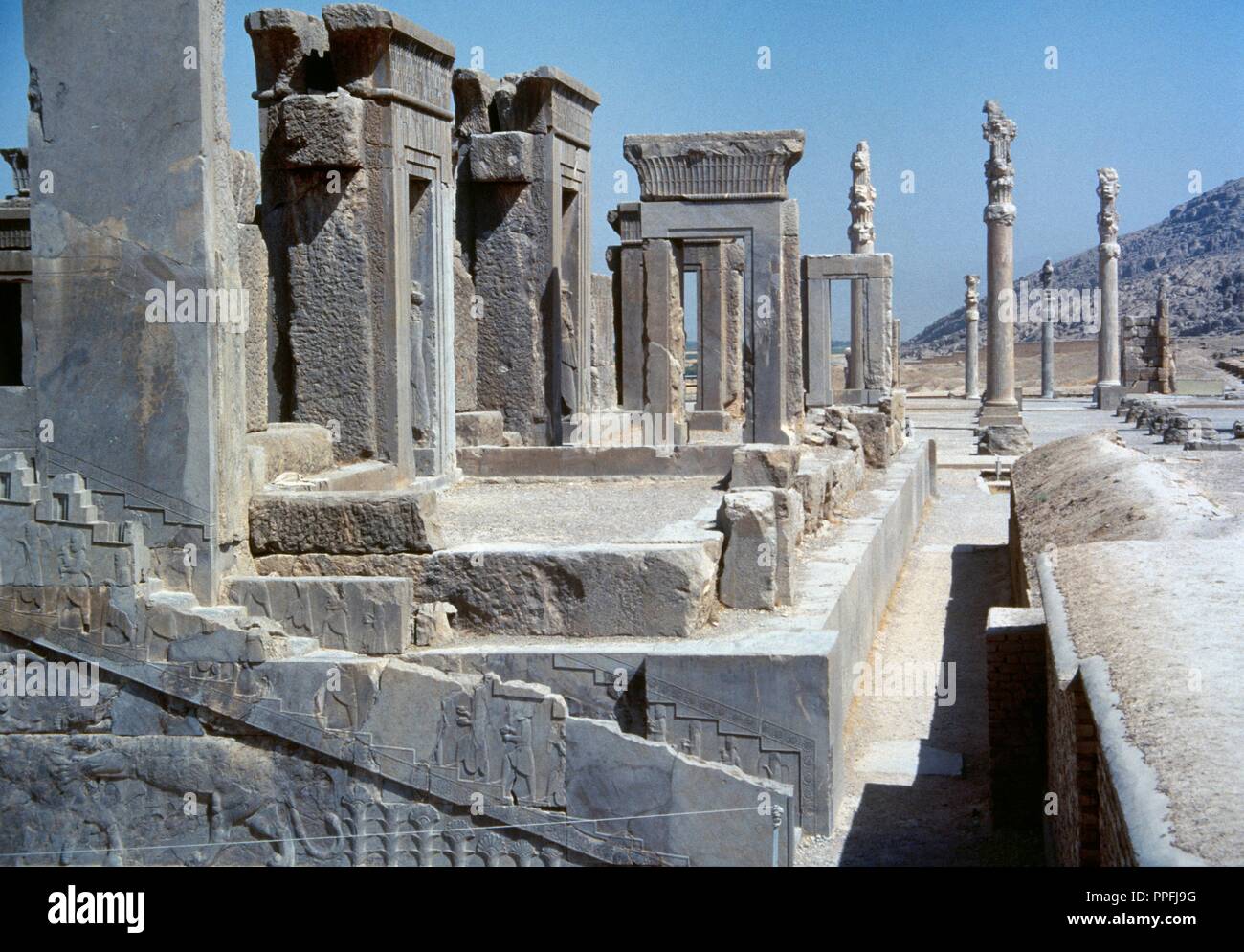 Persepolis. Tachara (Palazzo d'inverno) o il Palazzo di Dario. A sud-ovest della Apadana. Epoca di Dario I (522-486 a.C.). Stile achemenide. Far provincia, Iran. Foto Stock