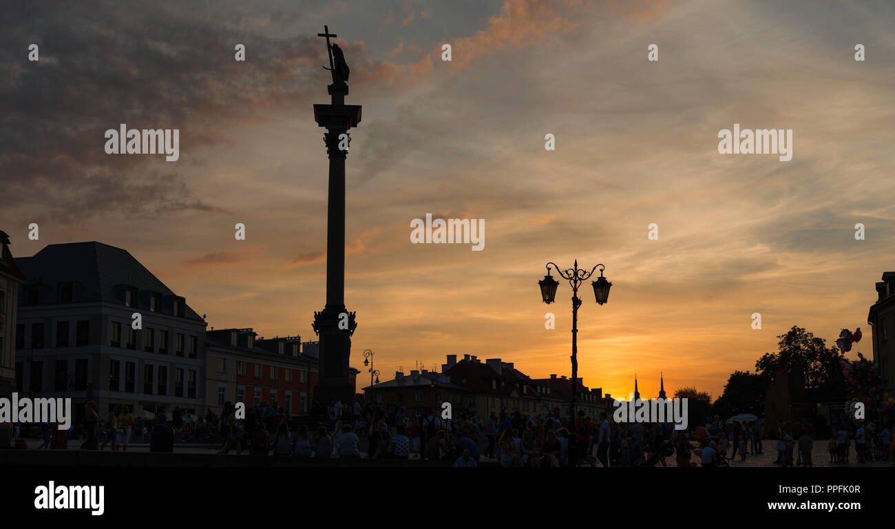 Centro di Varsavia al crepuscolo Foto Stock Centro di Varsavia al crepuscolo Foto Stock