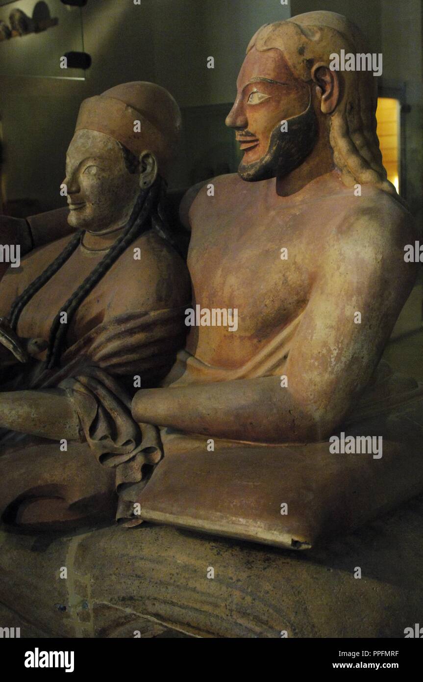 Arte etrusca. L'Italia. Sarcofago degli sposi. In terracotta policroma con. Ca. 520-510 A.C. Da Cerveteri (Banditaccia necropoli). Dettaglio. Il museo del Louvre. Parigi. La Francia. Foto Stock