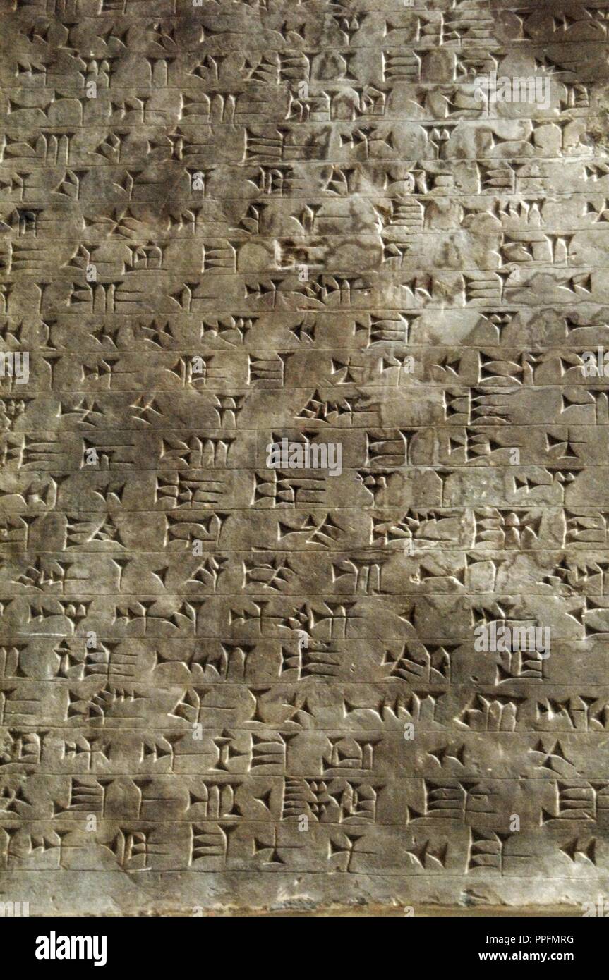 Scrittura cuneiforme. Il frammento porta. Descrizione del re Adab-Nirari III (810-783 a.C.). Da Nimrud (antica Kalhu), Northerm Iraq. Neo-Assyrian. British Museum. Londra. Regno Unito. Foto Stock