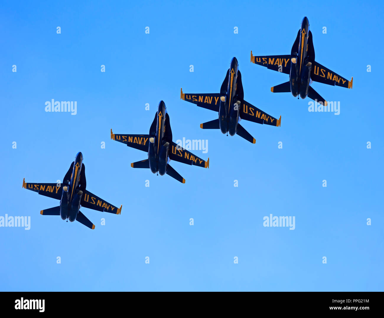 Blue Angels battenti in stretta formazione a Cleveland Air Show 2018 Foto Stock