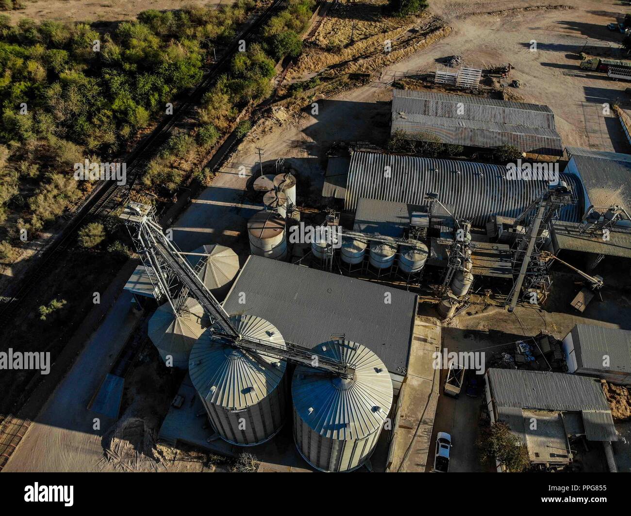 Vista aerea di fienili, struttura in acciaio di fienili nel Expogan, bestiame Regionale Europea di Sonora (UGRS). Hermosillo Sonora Foto Stock