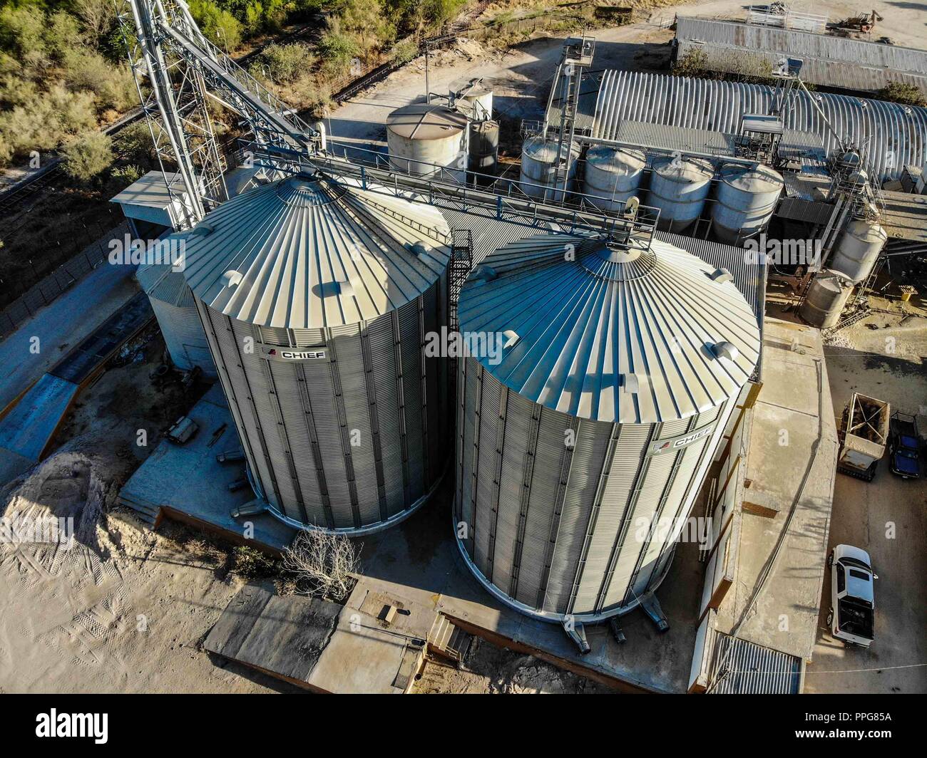 Vista aerea di fienili, struttura in acciaio di fienili nel Expogan, bestiame Regionale Europea di Sonora (UGRS). Hermosillo Sonora Foto Stock
