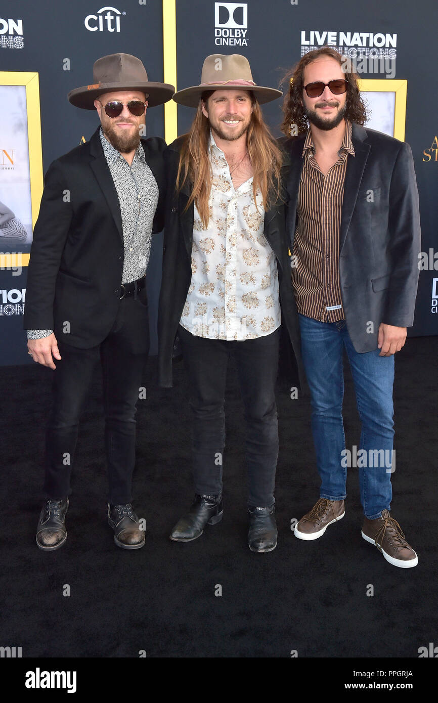 Corey McCormick, Lukas Nelson e Anthony LoGerfo frequentando il 'è nata una stella' premiere presso lo Shrine Auditorium il 24 settembre 2018 a Los Angeles, California. Foto Stock