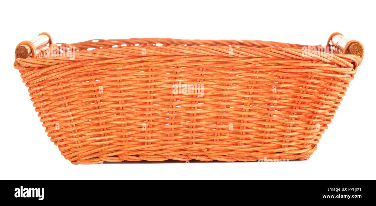 Arancione cesto in legno, isolato su sfondo bianco Foto Stock