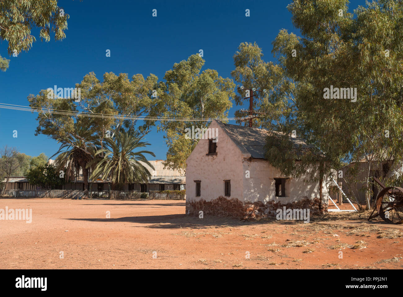 Gli edifici di vecchia costruzione della missione degli Aborigeni in  Hermannsburg, NT, Australia Foto stock - Alamy