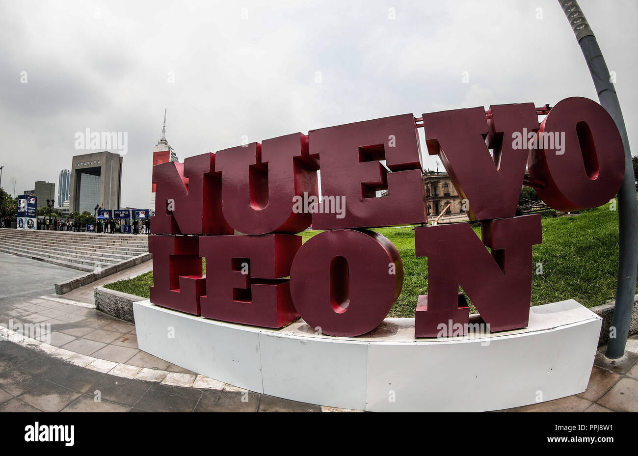 Aspetti del Fan Fest di maggiori campionati di Besbol tenuto in piazza monumentale di Monterrey Nuevo Leon, prima della serie in Messico con il fare Foto Stock