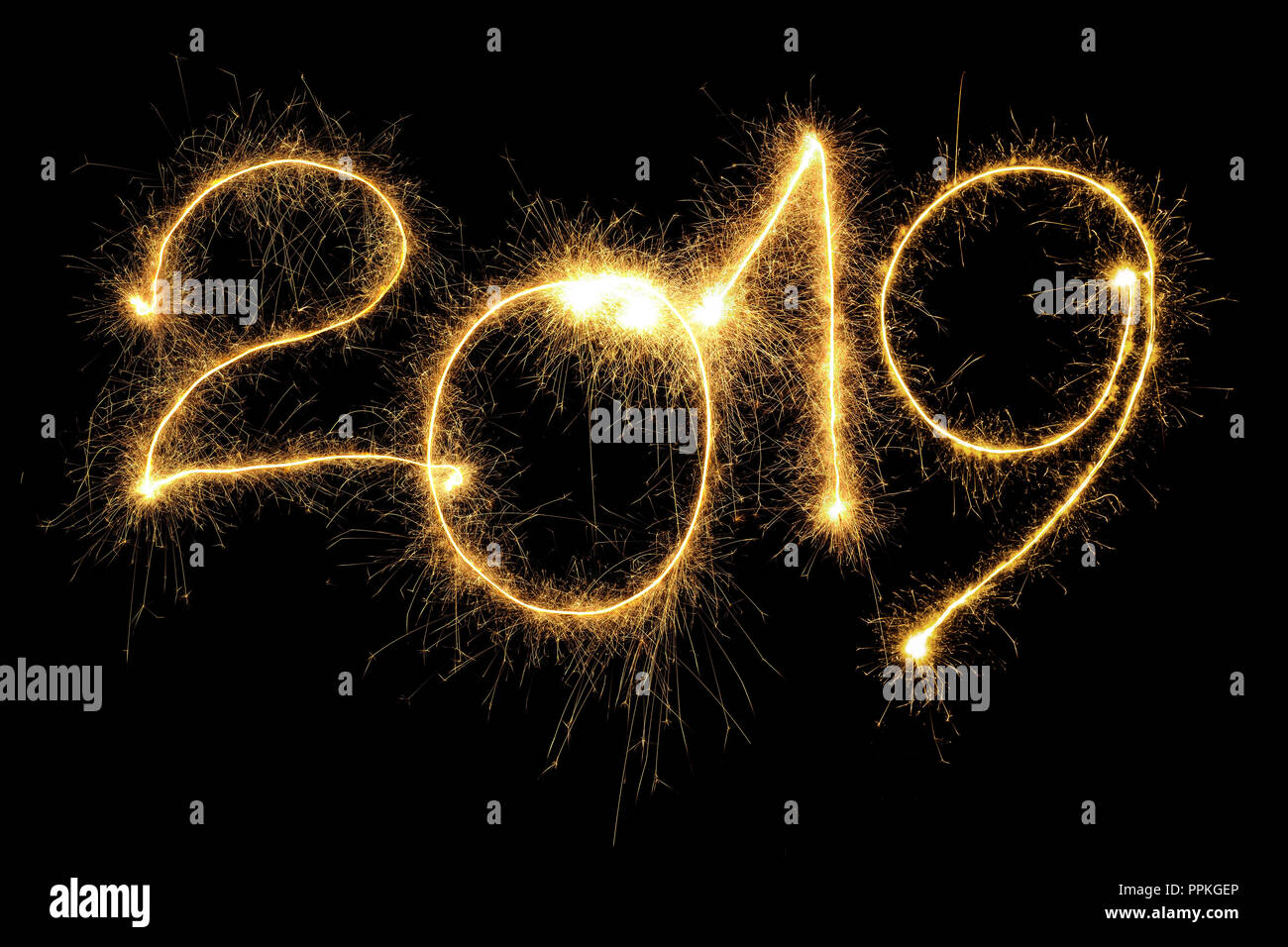 Anno Nuovo 2019 formata da scintille cifre su sfondo nero Foto Stock