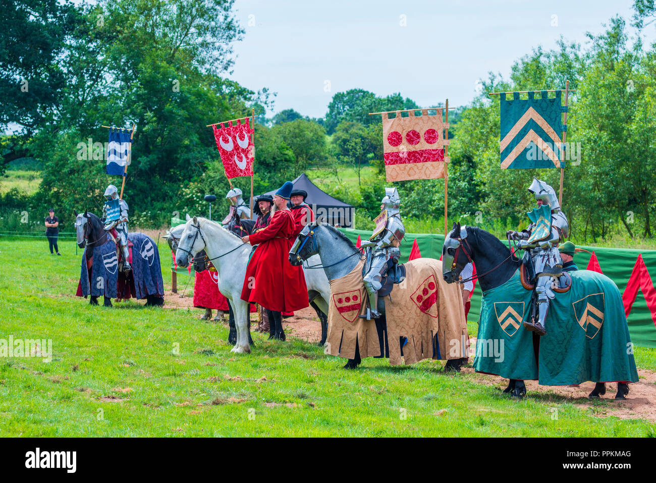 Giostra medievale concorso al Castello di Kenilworth, Warwickshire, West Midlands, England, Regno Unito, Europa Foto Stock