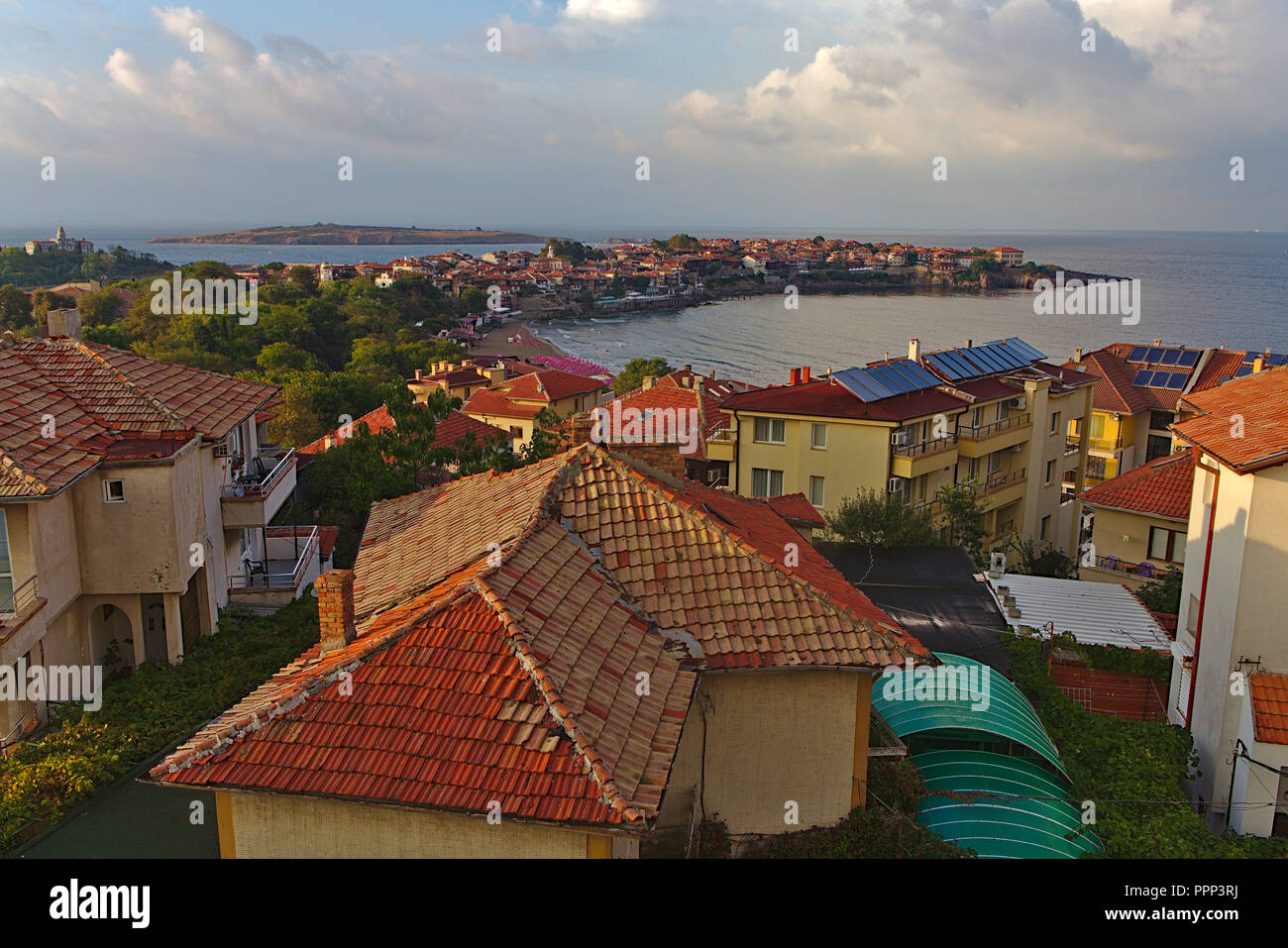 Vista sui tetti di Sozopol coast Foto Stock