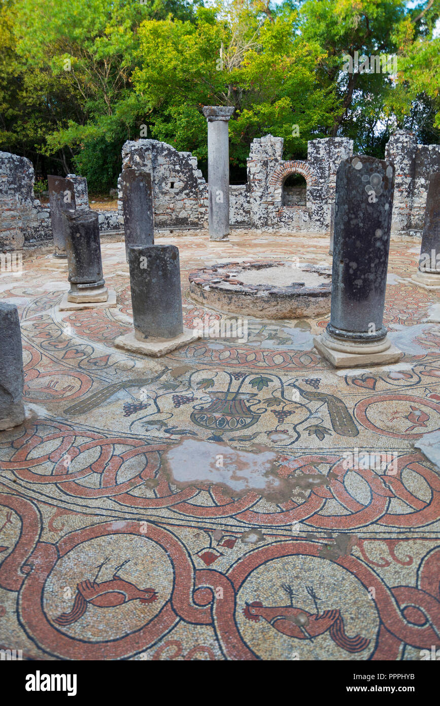 Battistero con mosaici, Parco Nazionale, Butrinto, Saranda, Albania Foto Stock