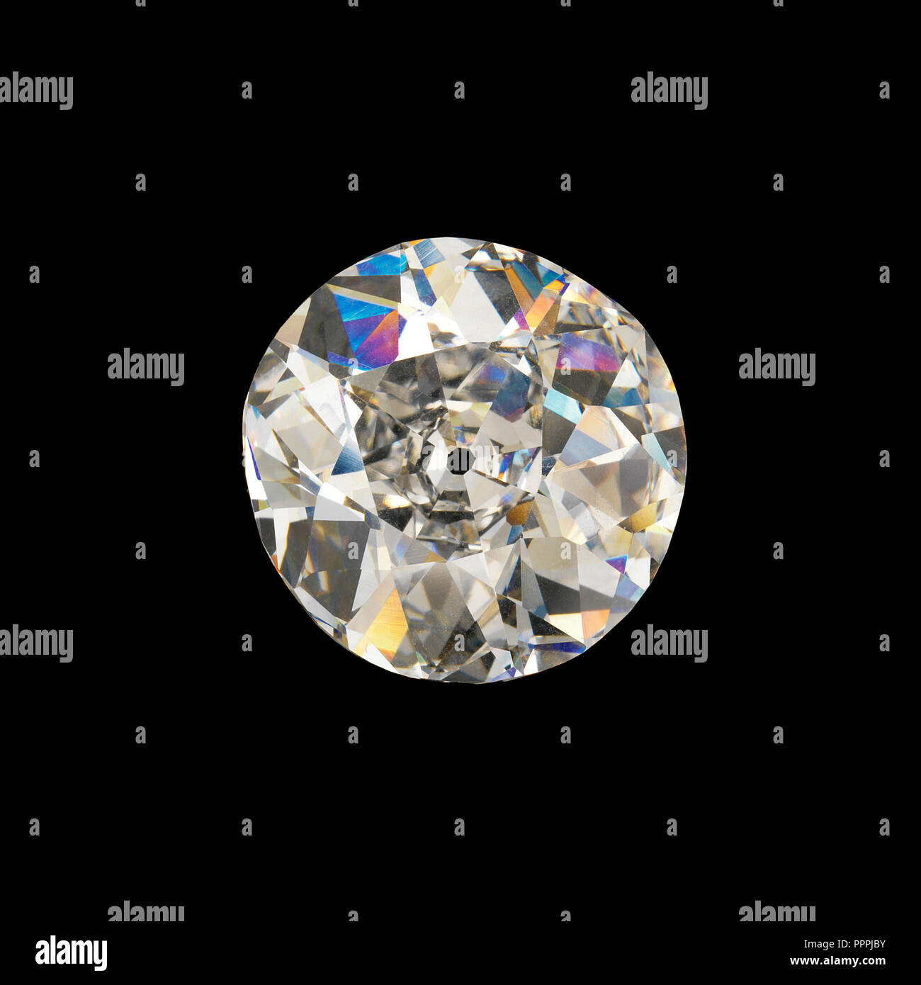 Il vecchio Taglio diamante allentato su sfondo nero Foto Stock