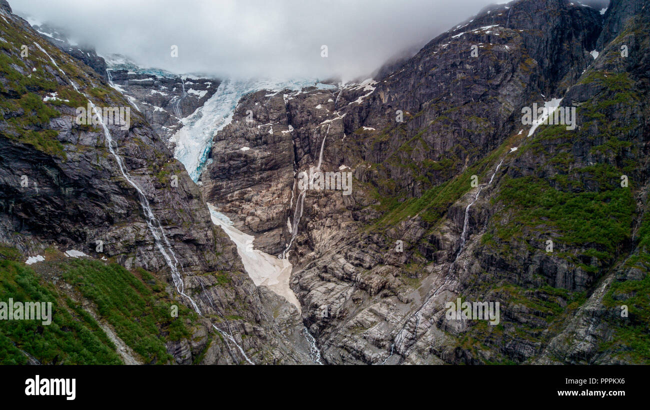 Lingua del ghiacciaio, Kjenndalsbreen, Sogn og Fjordane, Norvegia Foto Stock