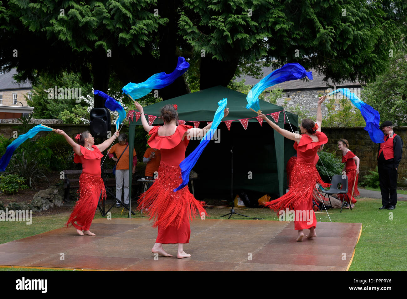 Giornata di ballo evento Bakewell Derbyshire Inghilterra una celebrazione di stili di danza da tutto il mondo Foto Stock