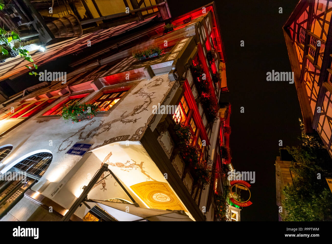 Le Tire-Bouchon ristorante, Rue des Tailleurs de Pierre, 67000 Strasburgo, Francia Foto Stock
