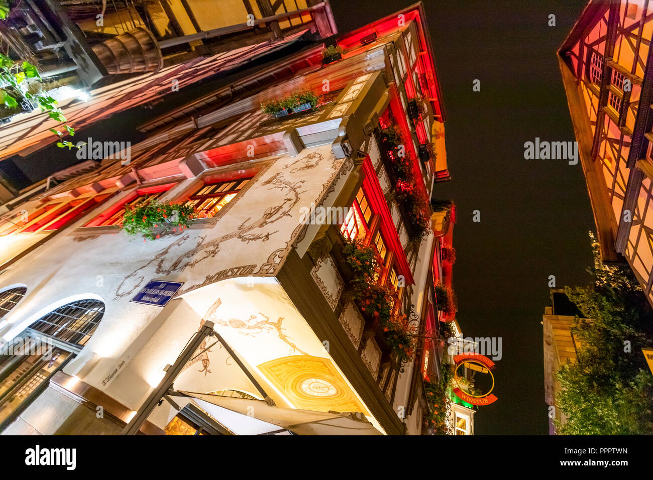 Le Tire-Bouchon ristorante, Rue des Tailleurs de Pierre, 67000 Strasburgo, Francia Foto Stock