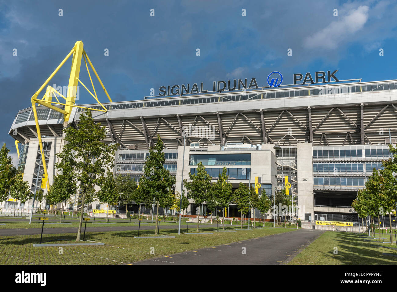 Signal Iduna Park, Stadio di calcio, BVB, Dortmund, distretto della Ruhr, Nord Reno-Westfalia, Germania Foto Stock