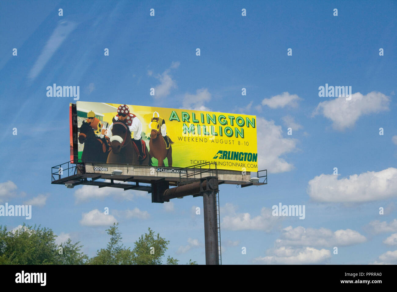 Autostrada cartelloni pubblicitari Arlington milioni di cavalli purosangue gara con una borsa di un milione di dollari. Arlington Heights Illinois IL USA Foto Stock