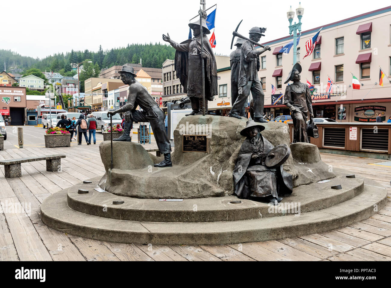 Dave Rubin del monumento in bronzo "Rock' ,Ketchikan, Alaska, STATI UNITI D'AMERICA, Foto Stock