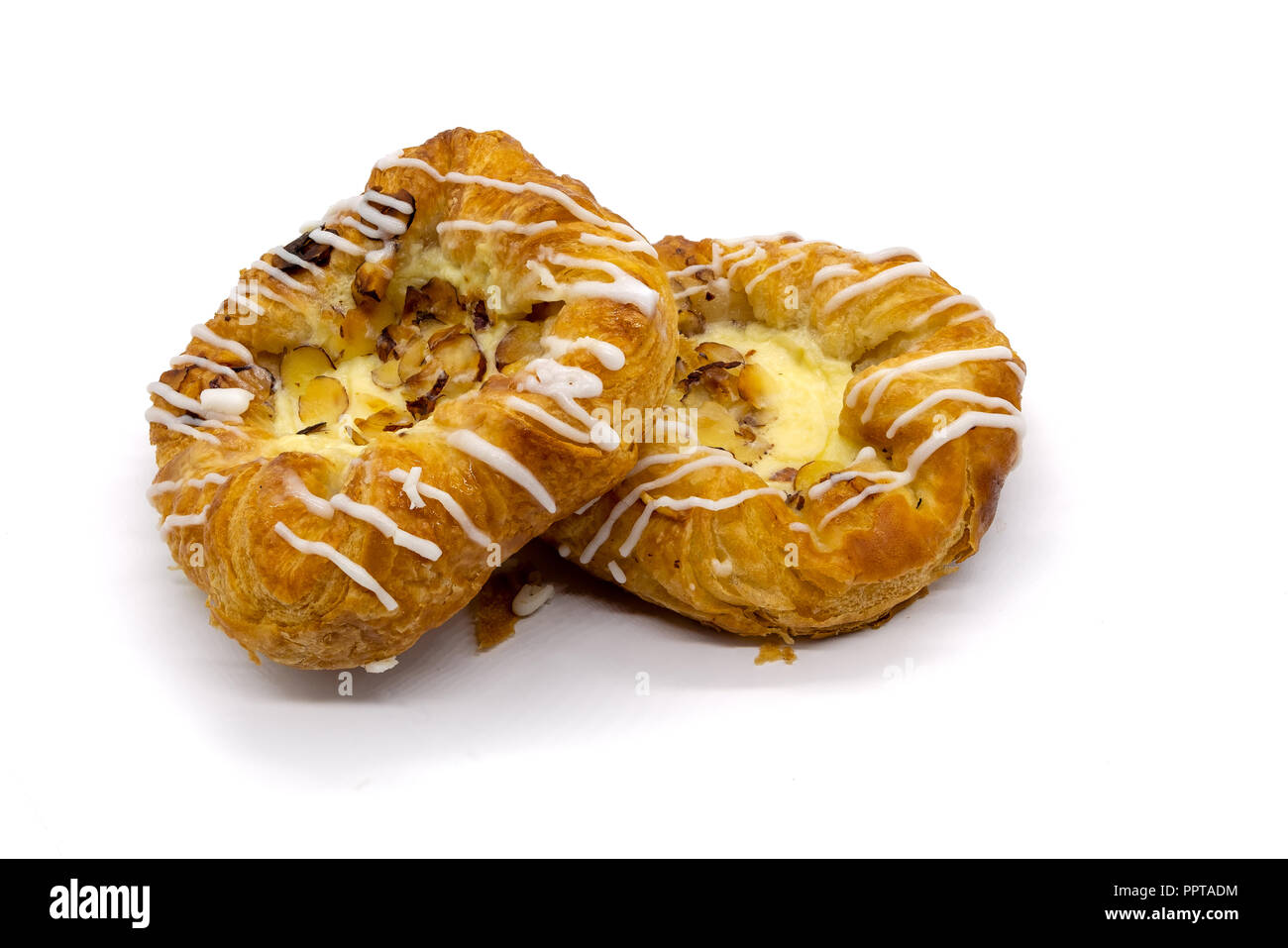Crema di limone & Pastry isolato su uno sfondo bianco. Una buona immagine per un fornaio o pasticcere. Foto Stock
