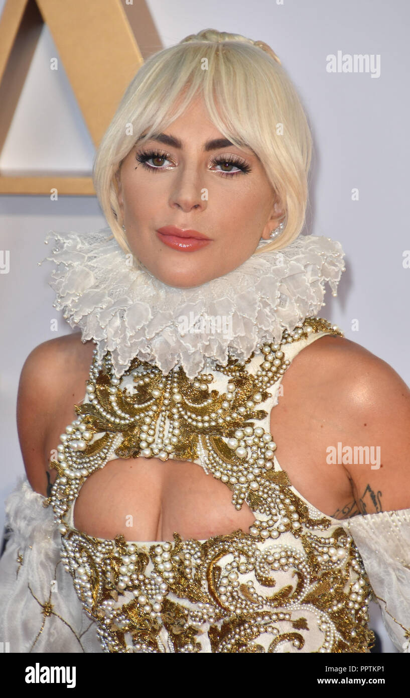 Londra, Regno Unito. Il 27 settembre 2018. Lady Gaga partecipare è nata una stella UK Premiere a Vue Cinema, Leicester Square, London, Regno Unito 27 Settembre 2018. Credito: Picture Capital/Alamy Live News Foto Stock