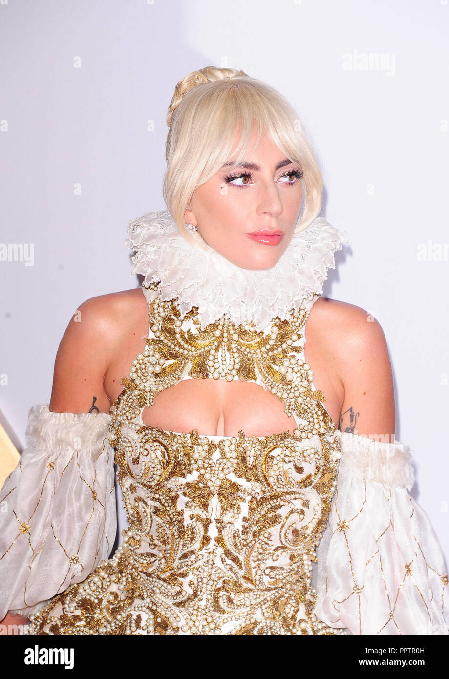 Londra, Regno Unito. 27 Settembre, 2018. Lady Gaga frequentando è nata una stella - UK Premiere al La Vue West End di Londra ll giovedì 27 settembre 2018. Credito: Peter Phillips/Alamy Live News Foto Stock