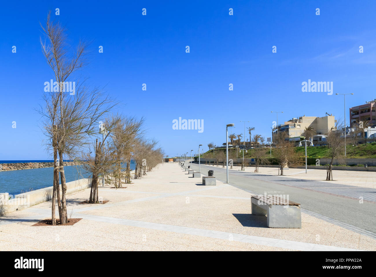 Heraklion northwest mare escursione. Heraklion famosa passeggiata tour di passaggio lungo il litorale nord-ovest il parco ricreativo, Creta, Grecia. Estate Foto Stock