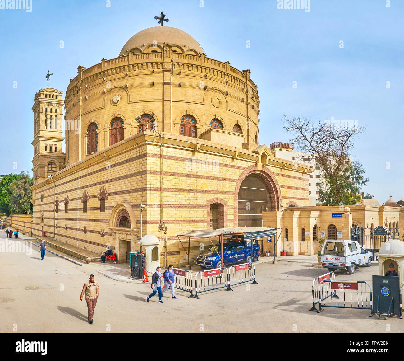 Il Cairo, Egitto - 23 dicembre 2017: la grande chiesa di Saint George costruito sopra il bastione nel quartiere copto, il 23 dicembre al Cairo Foto Stock