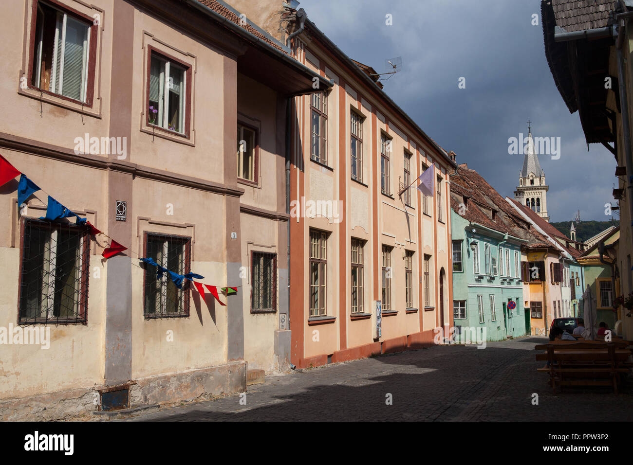 Case nella città vecchia di Sighisoara, Romania Foto Stock