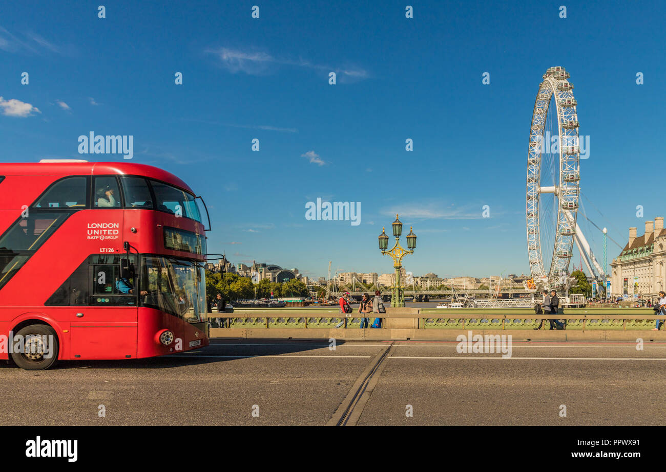Una vista tipica di Westminster a Londra Foto Stock