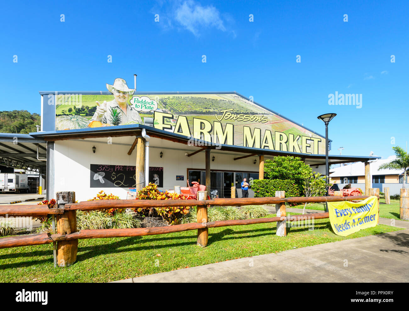 Il popolare Jonsson's Farm Market shop, Stratford, vicino a Cairns, estremo Nord Queensland, FNQ, QLD, Australia Foto Stock