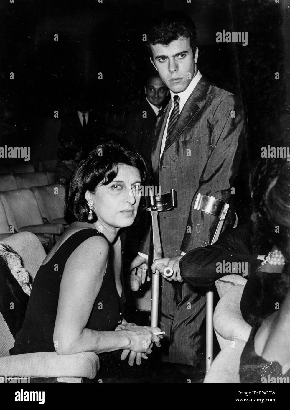 Anna magnani e suo figlio luca immagini e fotografie stock ad alta risoluzione Alamy