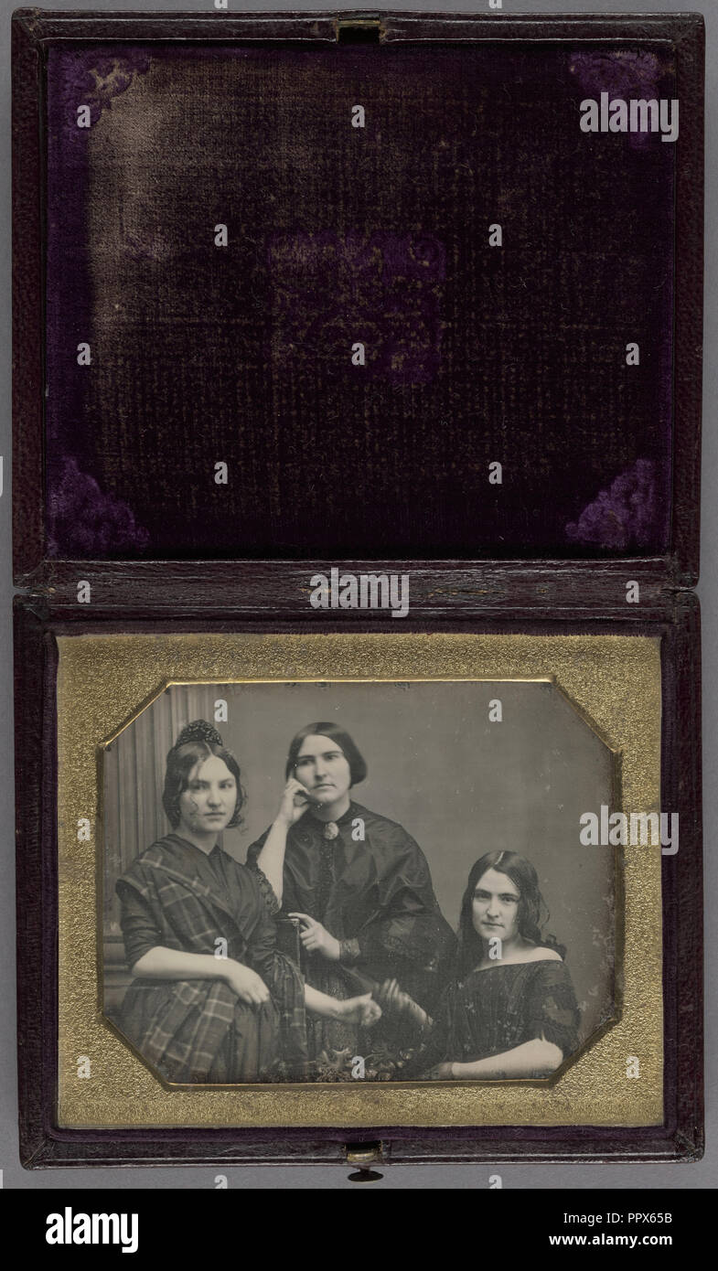 Ritratto di tre donne; American; circa 1849; Daguerreotype Foto Stock