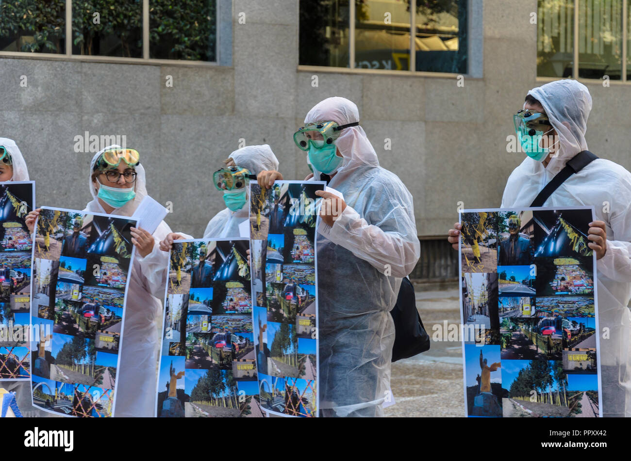 Madrid, Spagna. Il 28 settembre 2018. Rally contro giallo nodo della Catalogna indipendenza, il 28 settembre 2018 via San Bernardo, Madrid, Spagna. Enrique Davó/Alamy Live News Foto Stock