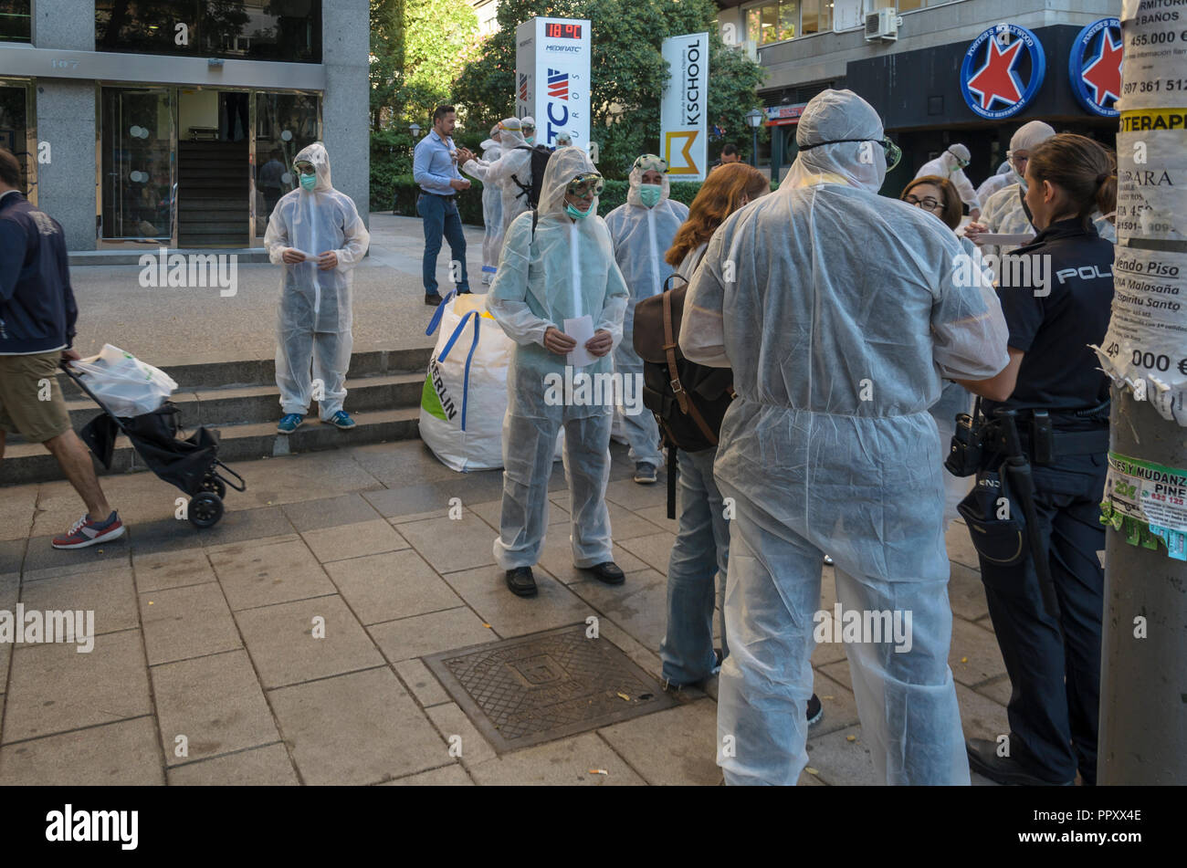 Madrid, Spagna. Il 28 settembre 2018. Rally contro giallo nodo della Catalogna indipendenza, il 28 settembre 2018 via San Bernardo, Madrid, Spagna. Enrique Davó/Alamy Live News Foto Stock