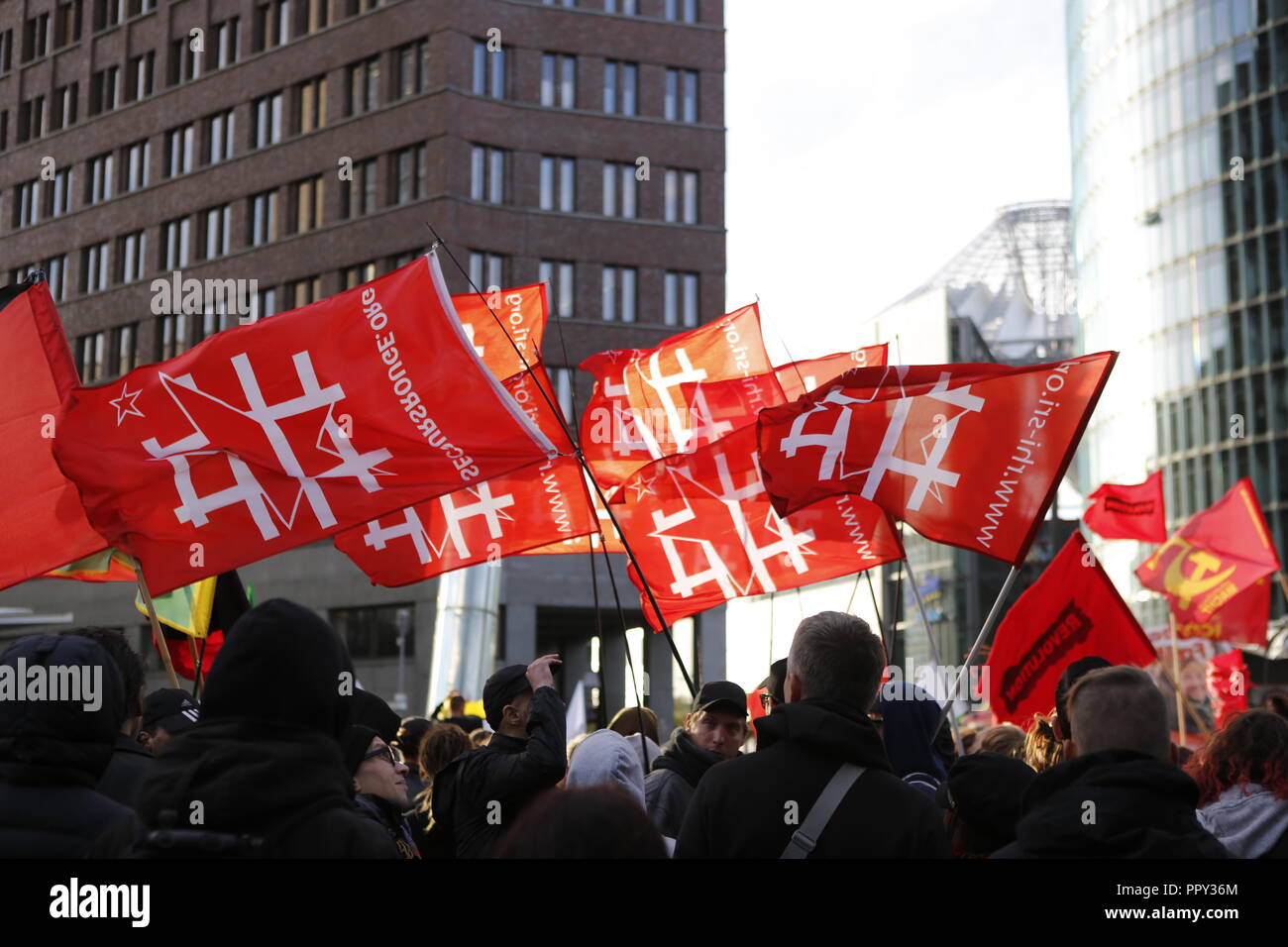 Berlino, Germania. Il 28 settembre 2018. .Manifestazione a Berlino Mitte 'non Erdogan benvenuti' dalla Potsdamer Platz alla Großen Stern. Credito: SAO colpito/Alamy Live News Foto Stock