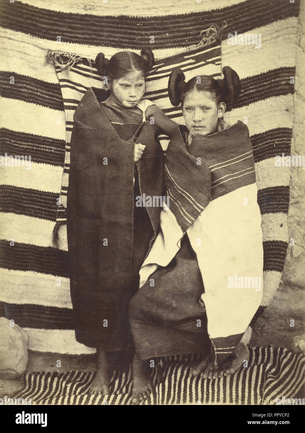 Moki ragazze; John K. Hillers, americano, 1843 - 1925, 1879; albume silver stampa Foto Stock