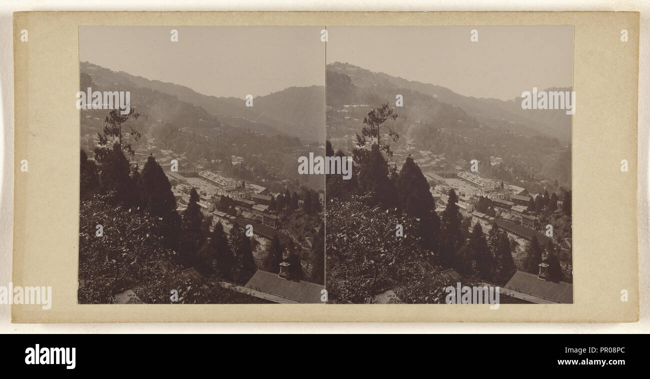Bazar. Come si vede dalla collina dell'Osservatorio. Darjeeling; circa 1900; gelatina silver stampa Foto Stock