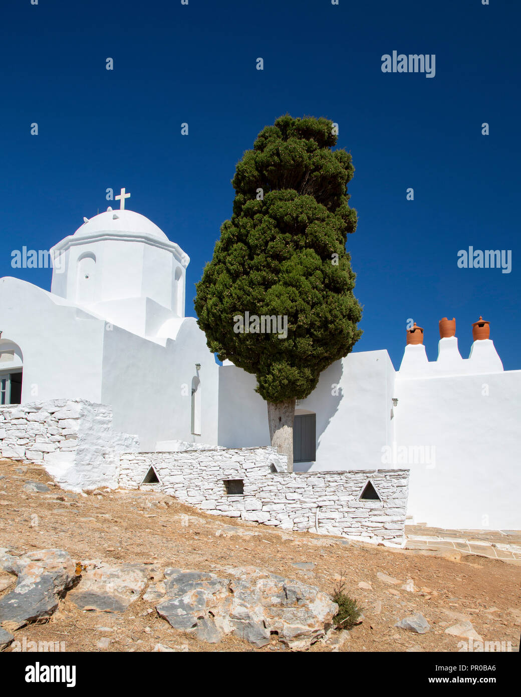 Agios Andreas chiesa ortodossa greca sull'isola greca di Sifnos Foto Stock