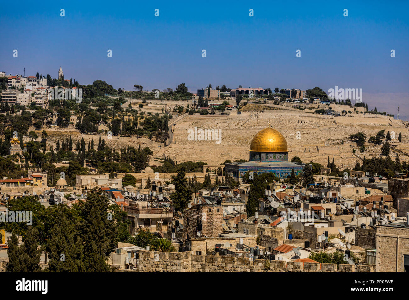 Cupola della roccia, Sito Patrimonio Mondiale dell'UNESCO, la Città Vecchia di Gerusalemme, Israele, Medio Oriente Foto Stock