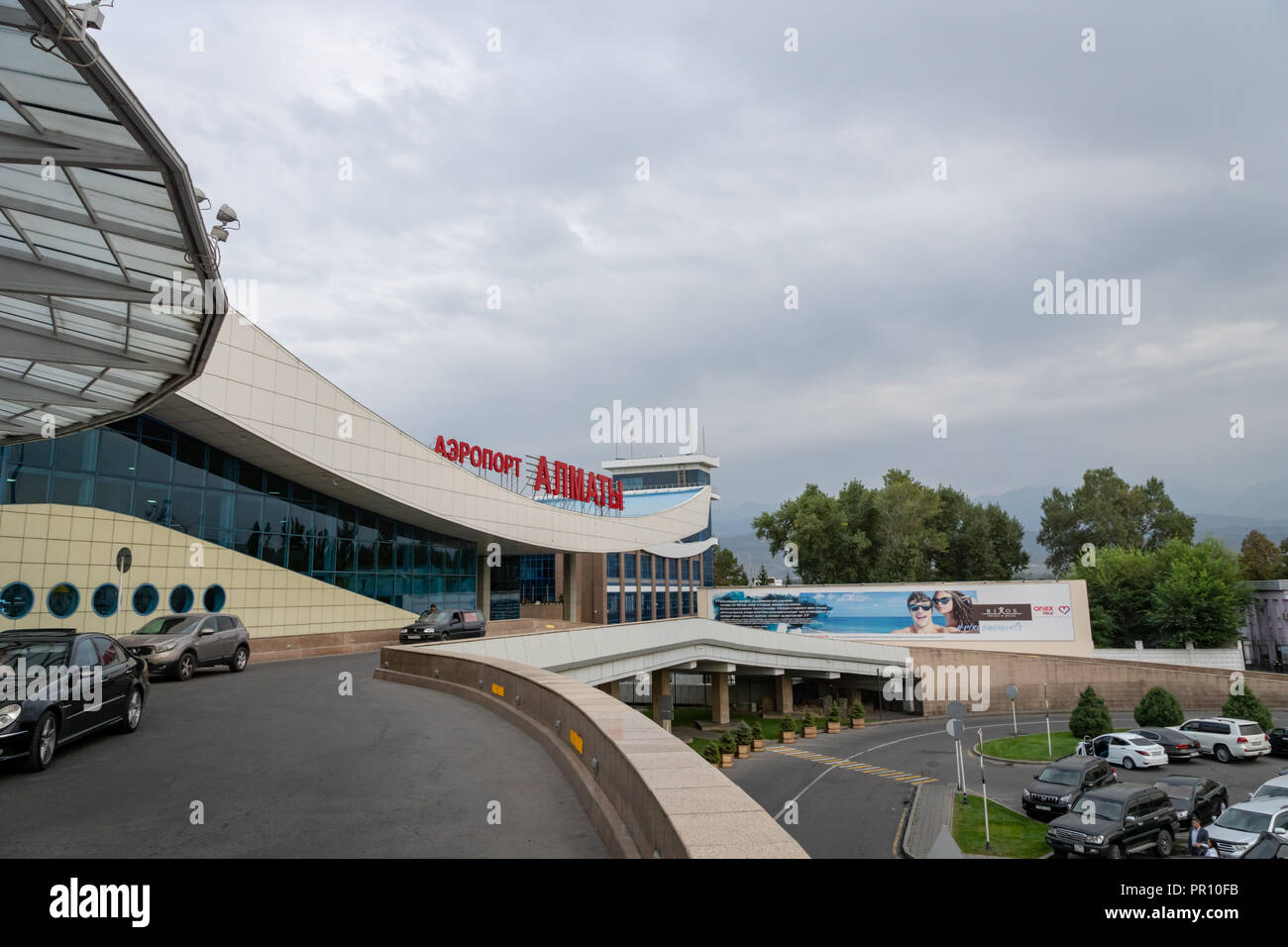 Almaty, Kazakhstan - Settembre, 2018: aeroporto di Almaty architettura. L'aeroporto di Almaty è il più grande aeroporto internazionale in Kazakhstan. Foto Stock