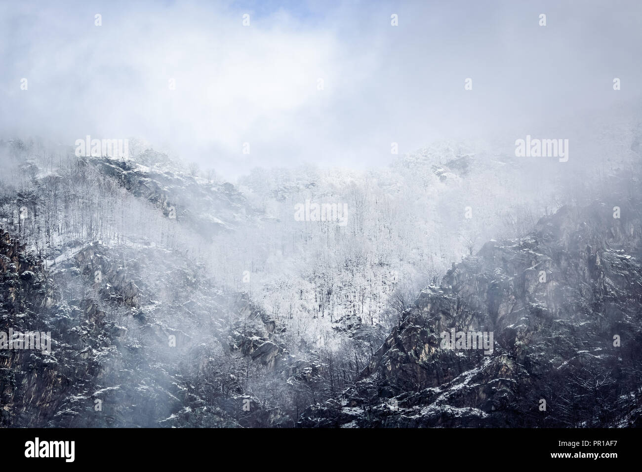 Congelati Montagne Hunedoara County Romania Foto Stock