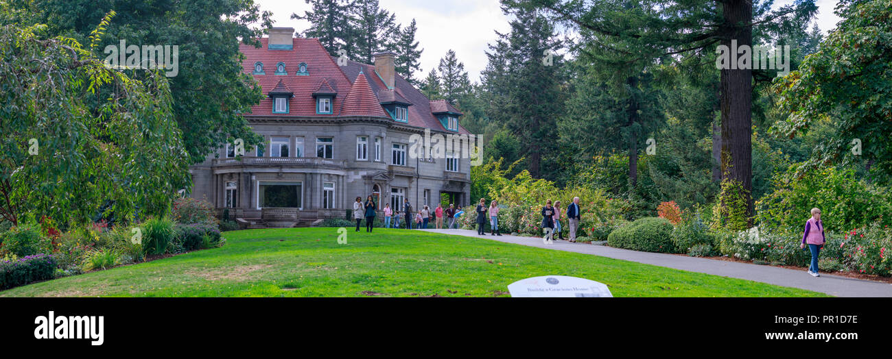 Portland, Oregon - Sep 24, 2018 : Pittock Mansion - Francese di stile rinascimentale chateau a ovest colline di Portland, Oregon, attualmente Museum Foto Stock