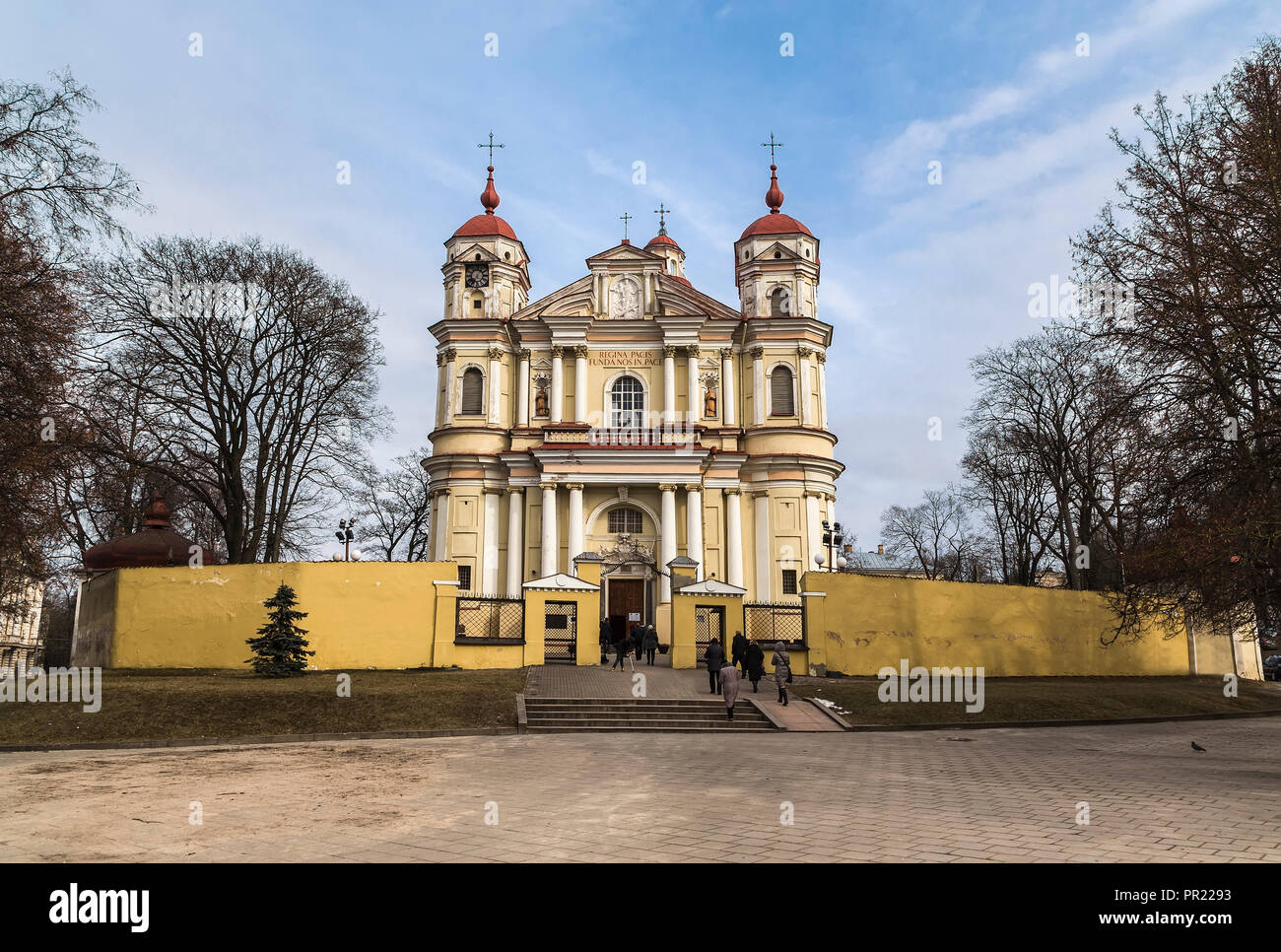 Chiesa dei Santi Pietro e Paolo a Vilnius. La lituania Foto Stock