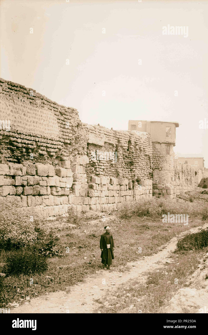 Damasco (Esh-Sham). Parete dove san Paolo è stato calato in una cesta. 1900, in Siria, a Damasco Foto Stock